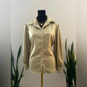NWOT SATIN LONG SLEEVES TOP